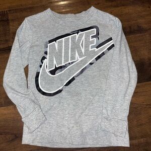 Nike Kids Heather Gray Long Sleeve Tee